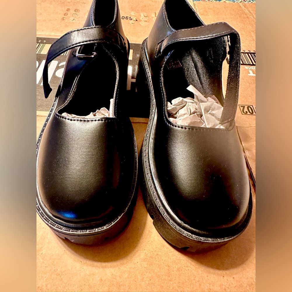 Black platform, MaryJanes